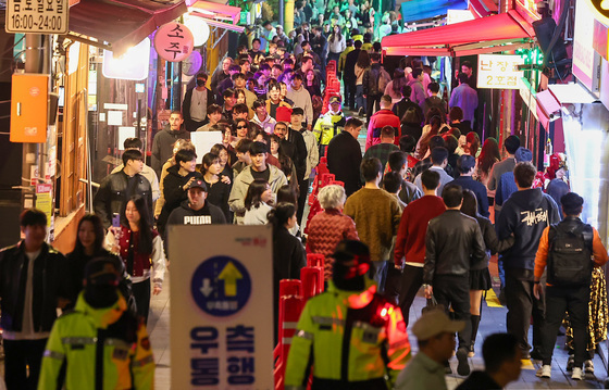 용산구, 핼러윈 인파 안전관리 강화…이태원에 2550명 투입
