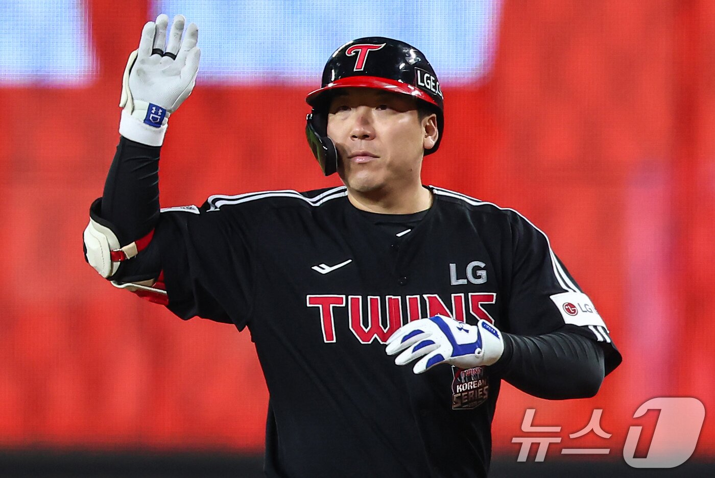 본문 이미지 - LG 트윈스 시절의 김현수. 2025.10.31/뉴스1 ⓒ News1 김도우 기자