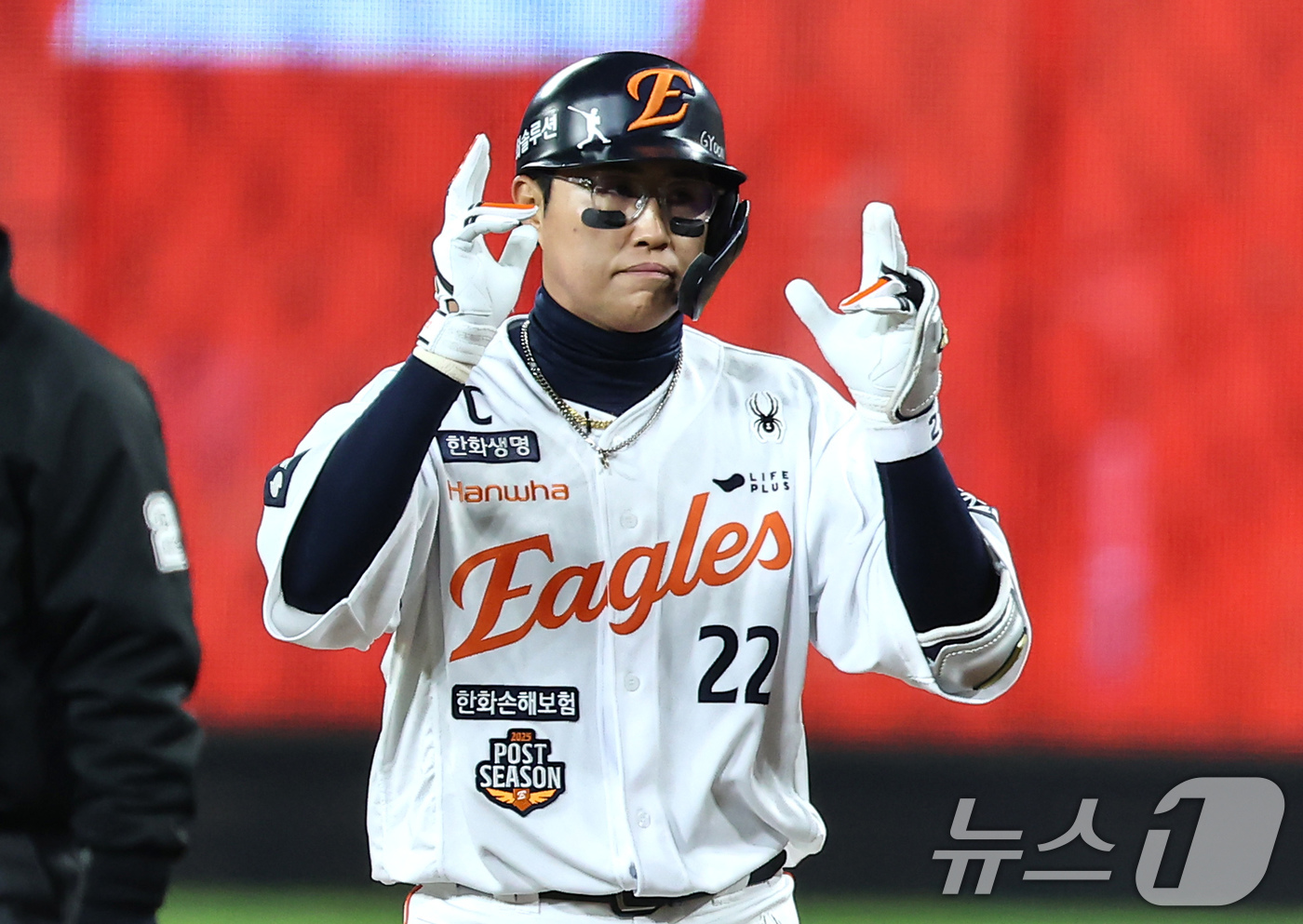 (대전=뉴스1) 김도우 기자 = 31일 대전 한화생명볼파크에서 열린 프로야구 2025 신한 SOL뱅크 KBO 포스트시즌 한국시리즈 5차전 LG 트윈스와 한화 이글스의 경기, 7회말 …