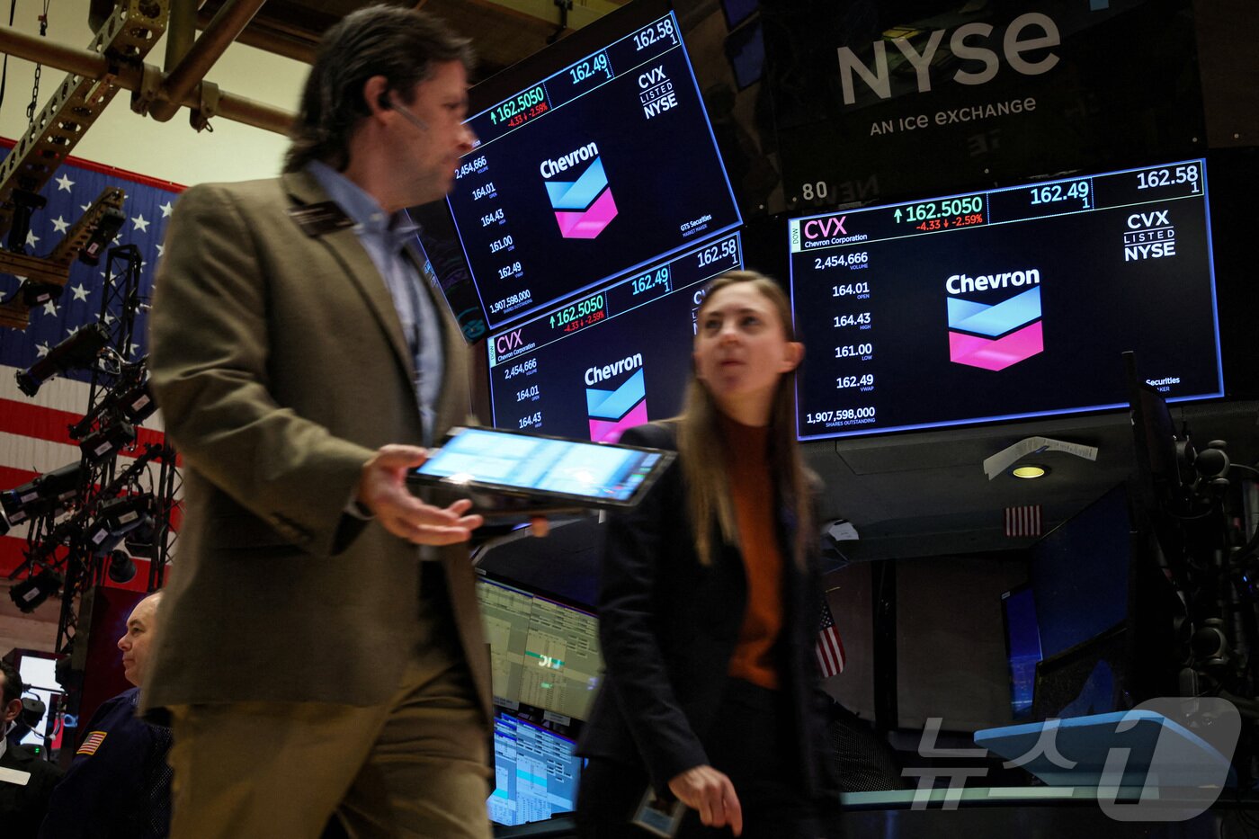 본문 이미지 - 미증시 트레이더들. ⓒ 로이터=뉴스1