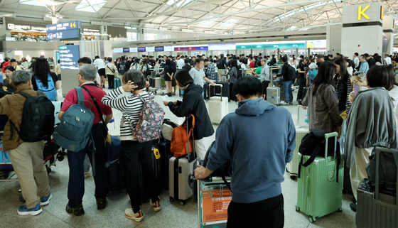 북적이는 인천공항