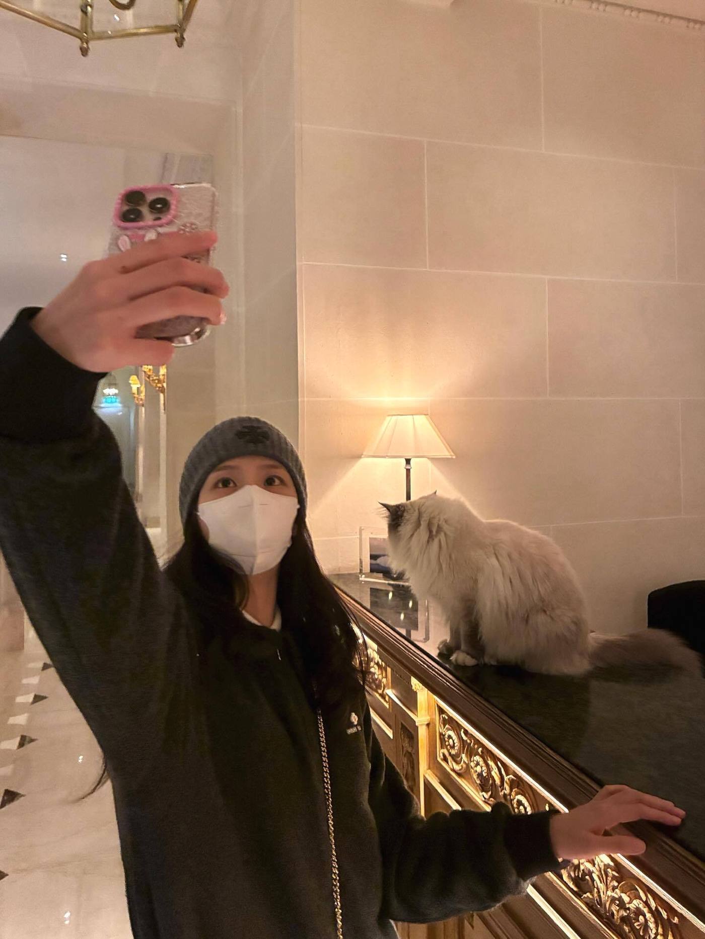 본문 이미지 - 사진=지수 인스타그램