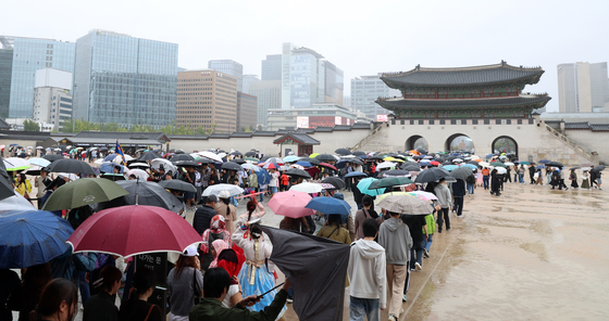 일본은 5만원 올리는데 한국은 7천원?…관광재정 1조 적자 비상