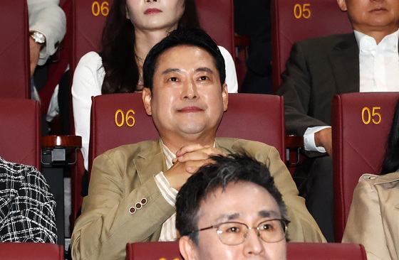 '건국전쟁2' 관람하는 장동혁 대표