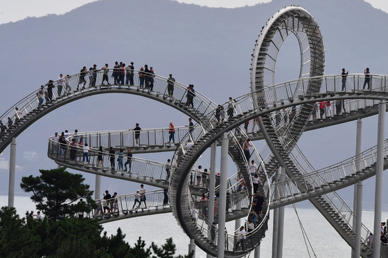 포항 관광랜드마크 '스페이스워크' 관람객 400만명 돌파 눈앞