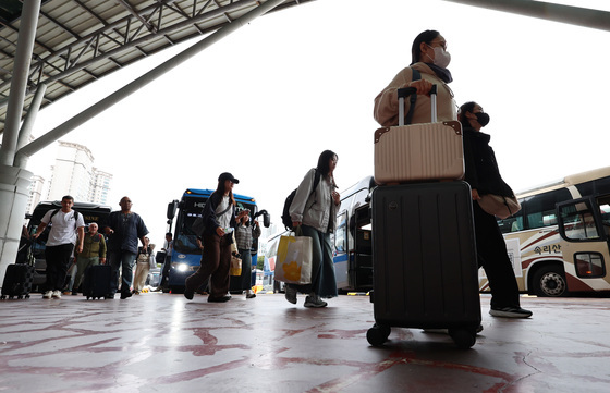 [뉴스1 PICK]긴 연휴 마치고 귀경길 오른 시민들…'일상으로의 준비'