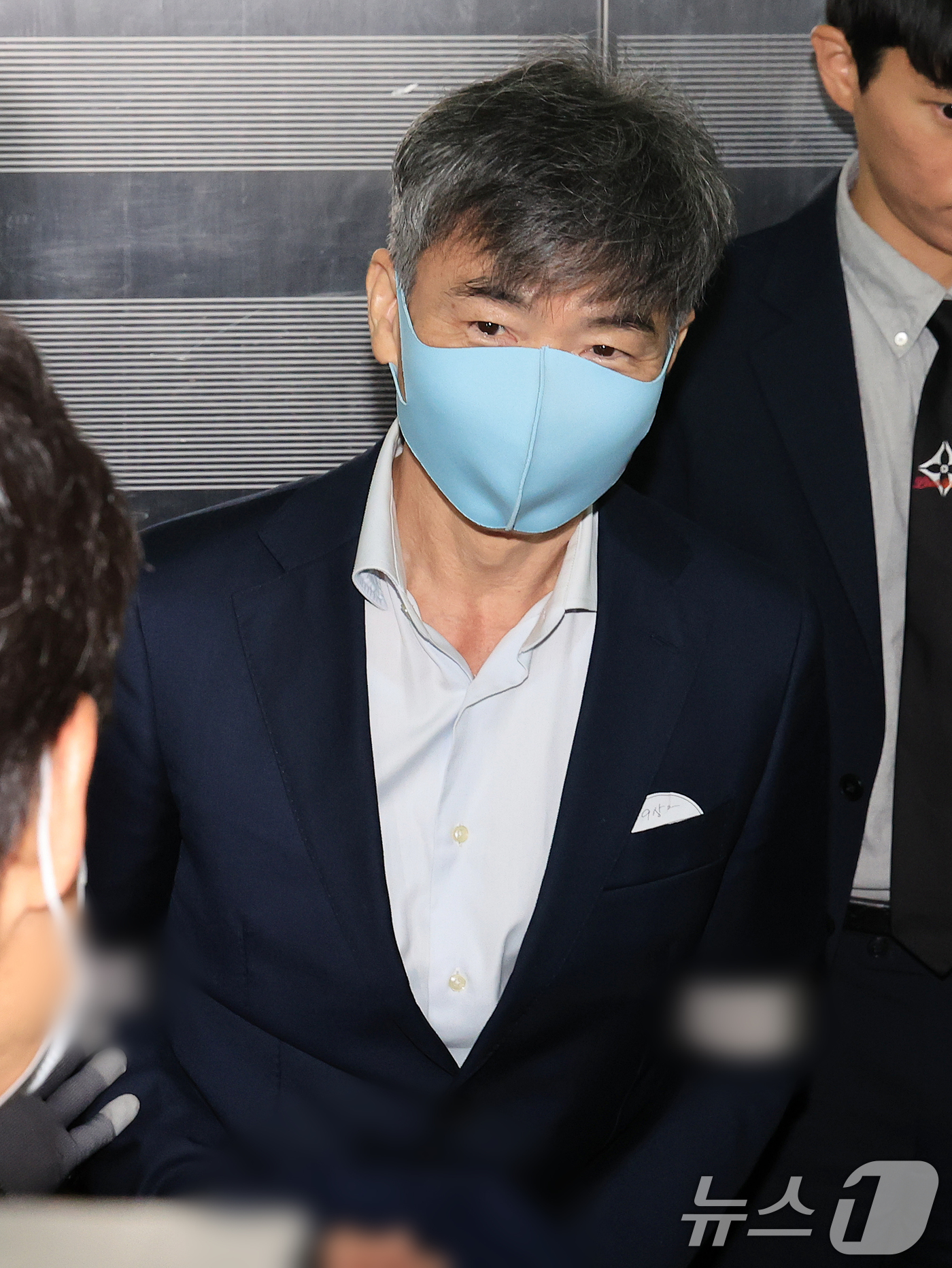 (서울=뉴스1) 이호윤 기자 = 임성근 전 해병대1사단장 구명 로비 의혹에 연루된 이종호 전 블랙펄인베스트 대표가 1일 서울 서초구 순직해병 특검 사무실에 피의자 신분으로 조사를 …