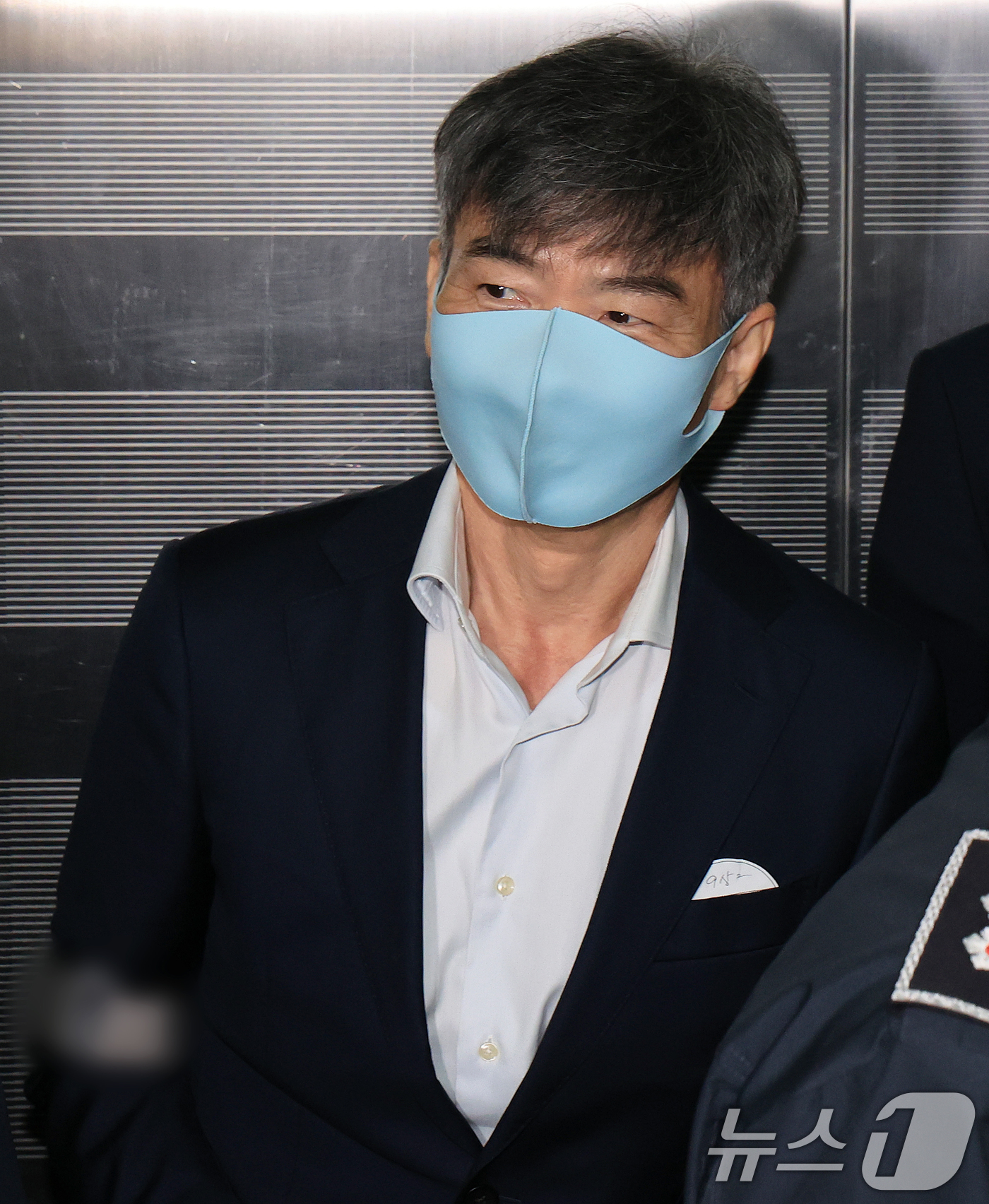 (서울=뉴스1) 이호윤 기자 = 임성근 전 해병대1사단장 구명 로비 의혹에 연루된 이종호 전 블랙펄인베스트 대표가 1일 서울 서초구 순직해병 특검 사무실에 피의자 신분으로 조사를 …