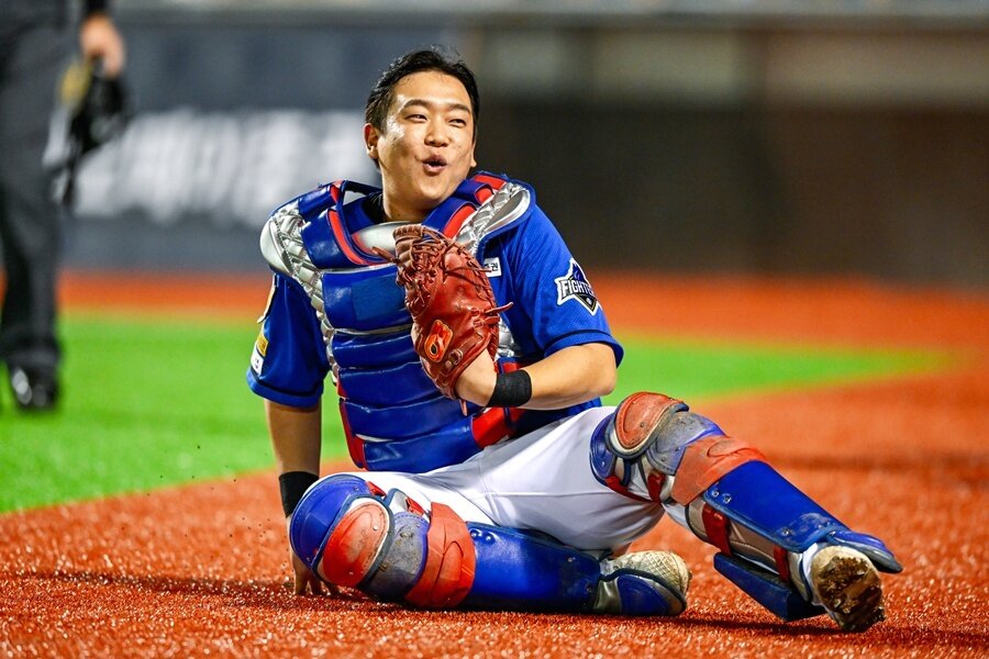 본문 이미지 - '특집 야구-불꽃 파이터즈 VS 대학야구 올스타'