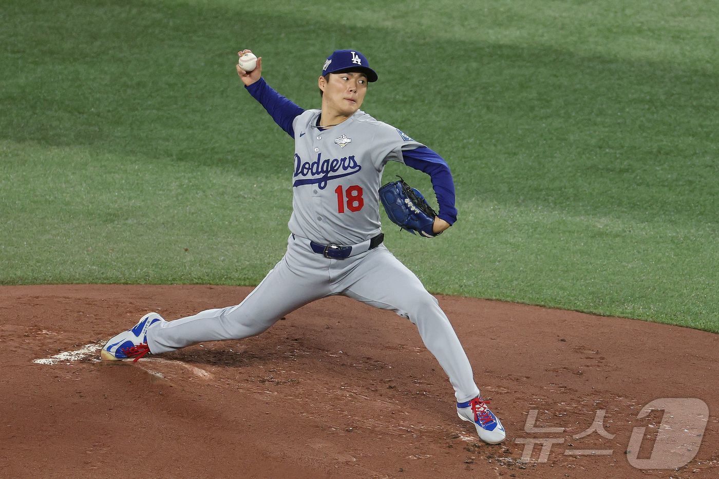 본문 이미지 - LA 다저스 야마모토 요시노부. ⓒ AFP=뉴스1