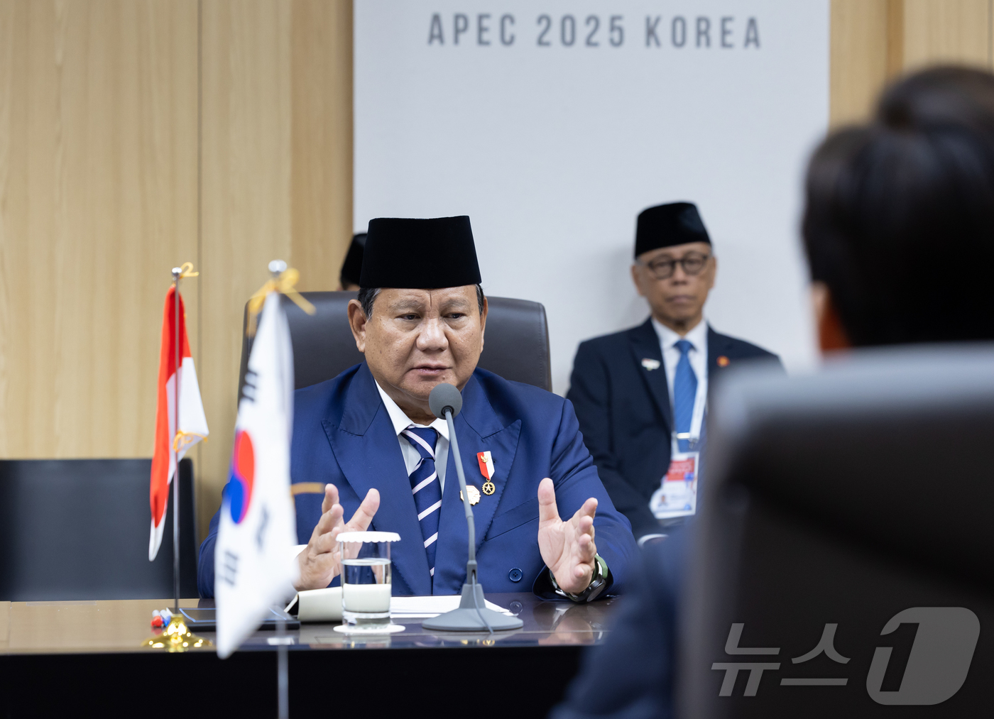 (서울=뉴스1) 이재명 기자 = 프라보워 수비안토 인도네시아 대통령이 1일 경북 경주시 경주화백컨벤션센터 APEC 정상회의장에서 열린 이재명 대통령과 한-인도네시아 정상회담에서 발 …