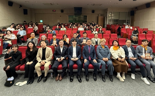 괴산증평교육지원청, 공감·동행·힐링 콘서트로 교사 격려