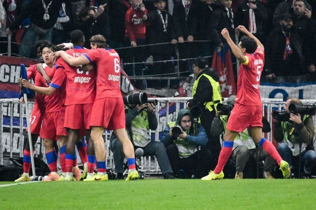 'PSG 통산 100경기' 이강인, 리옹전 극장골 도움…3-2 승리 견인
