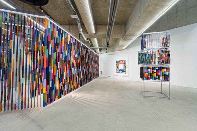 "전통 해체하고 디지털로 비상하다"…권기수 '색죽, 비선'전