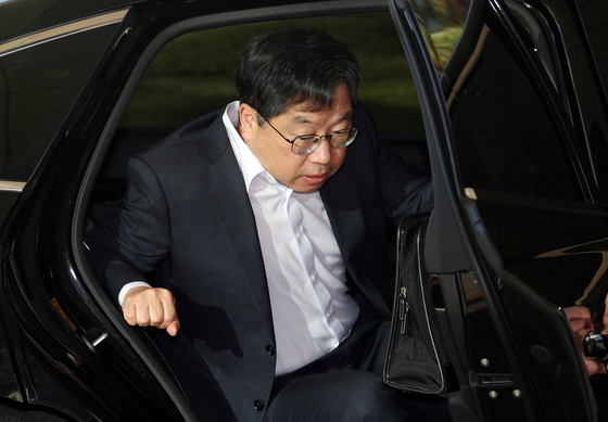 노만석 검찰총장 직무대행 출근길