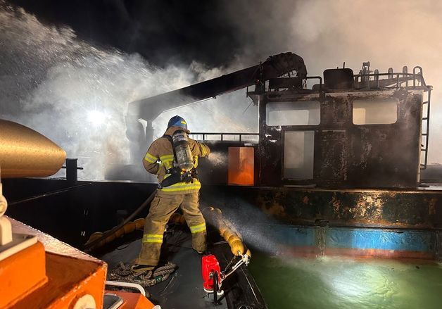 "폭발 위험에도 18명 구조"…여수해경 유병욱 경장 '생명존중대상'