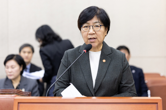 정은경 "통합돌봄 지원, 모든 시군구로 확대…717억 증액 필요"