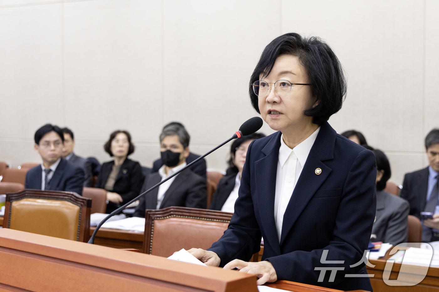 (서울=뉴스1) 이승배 기자 = 오유경 식품의약품안전처장이 10일 서울 여의도 국회에서 열린 제429회국회(정기회) 보건복지위원회 제7차 전체회의에 출석해 내년도 예산안 관련 제안 …