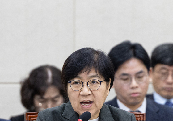 국회 보건복지위 답변하는 정은경 장관