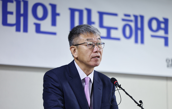 '바닷속 경주'서 하나뿐인 조선시대 선박, 600년 만에 들어 올렸다(종합)