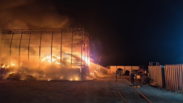 천안 폐기물 보관 창고서 불…10시간 만에 완진(종합)