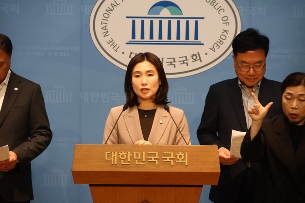 野김소희 "정부, 산업 죽여 NDC 달성…기후 정책 아닌 국가 경제 자해"