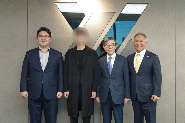 [단독] 권순일 전 대법관, '의료계 블랙리스트' 전공의 변호 맡는다