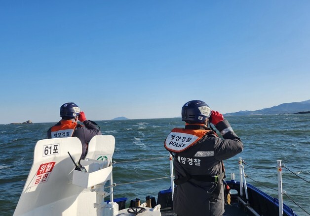 전북 부안군 하섬 갯벌서 60대 숨진 채 발견…"범죄 관련성 없어"