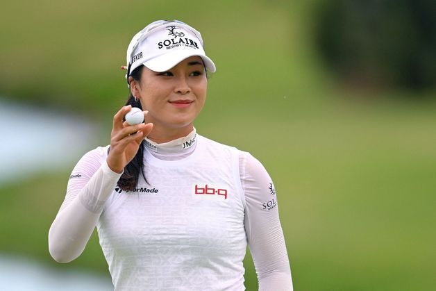 '첫 톱10' 윤이나, '우승 상금 58억' LPGA투어 최종전 티켓 도전