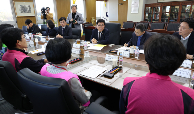 "방학이라고 월급 안주나"…전국 학교급식·돌봄 20~21일 총파업