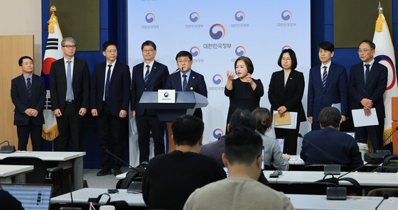 산업계, 기후부에 배출권·PPA 손질 요청…저탄소 철강 지원도