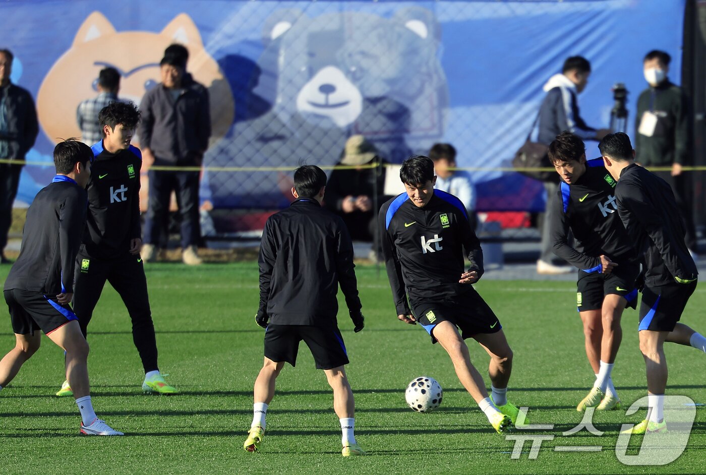 본문 이미지 - 3월 원정 평가전에 나설 대표팀 명단은 오는 3월16일 발표된다.  ⓒ 뉴스1 박정호 기자