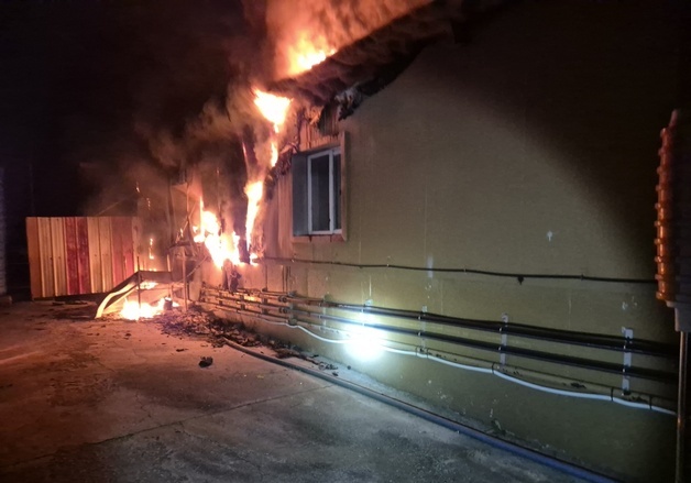 공주 돈사서 화재…돼지 650마리 폐사·1억 3000만 원 피해