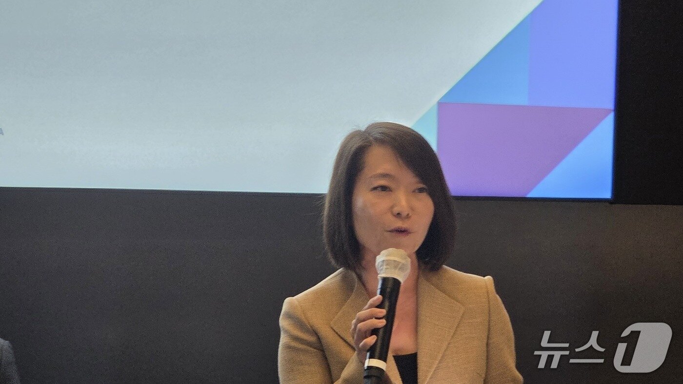 본문 이미지 - 신은영 SAP코리아 대표가 서울 여의도 IFC Two 3층 더 포럼에서 열린 SAP코리아 창립 30주년 기자간담회서 발언하고 있다. 2025.11.11 뉴스1 ⓒ News1 김민석 기자