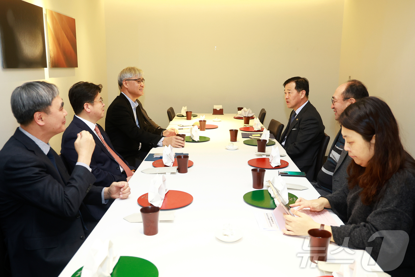 (서울=뉴스1) = 보건복지부는 10일 오후 서울시 중구 컨퍼런스 하우스 달개비에서 제3,4차 지역 필수 공공의료 강화 협의체 회의를 개최했다고 11일 밝혔다. 사진은 이형훈 제2 …