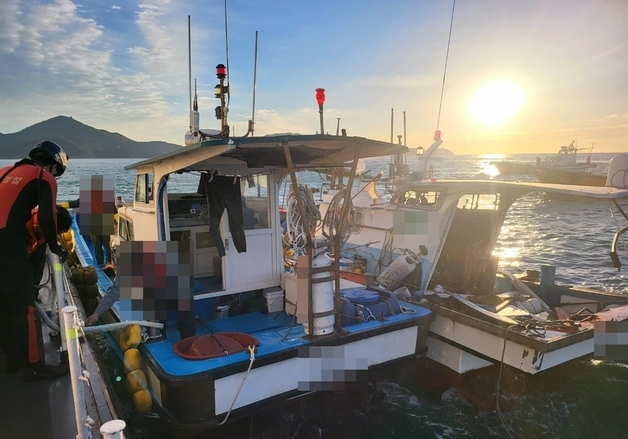 거가대교 인근 해상서 어선끼리 충돌…1명 경상