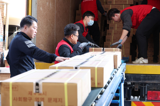 전자기기도 가족도 못본 38일… 출제위원 감금 '해방' [2026수능]