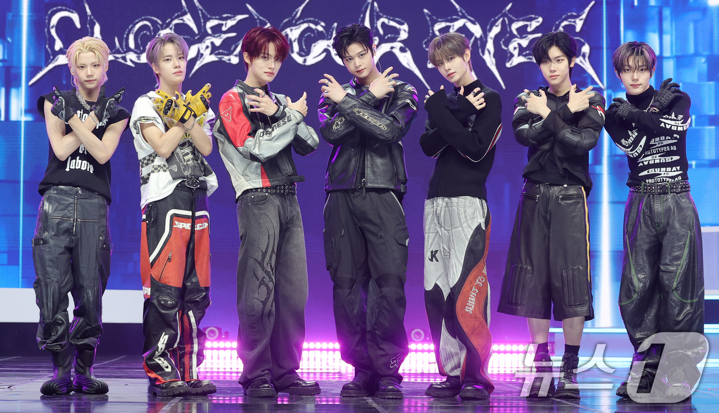 (서울=뉴스1) 권현진 기자 = 그룹 클로즈 유어 아이즈(CLOSE YOUR EYES)의 이 11일 서울 강서구 SBS 공개홀에서 열린 미니 3집 'blackout(블랙아웃)' 발 …