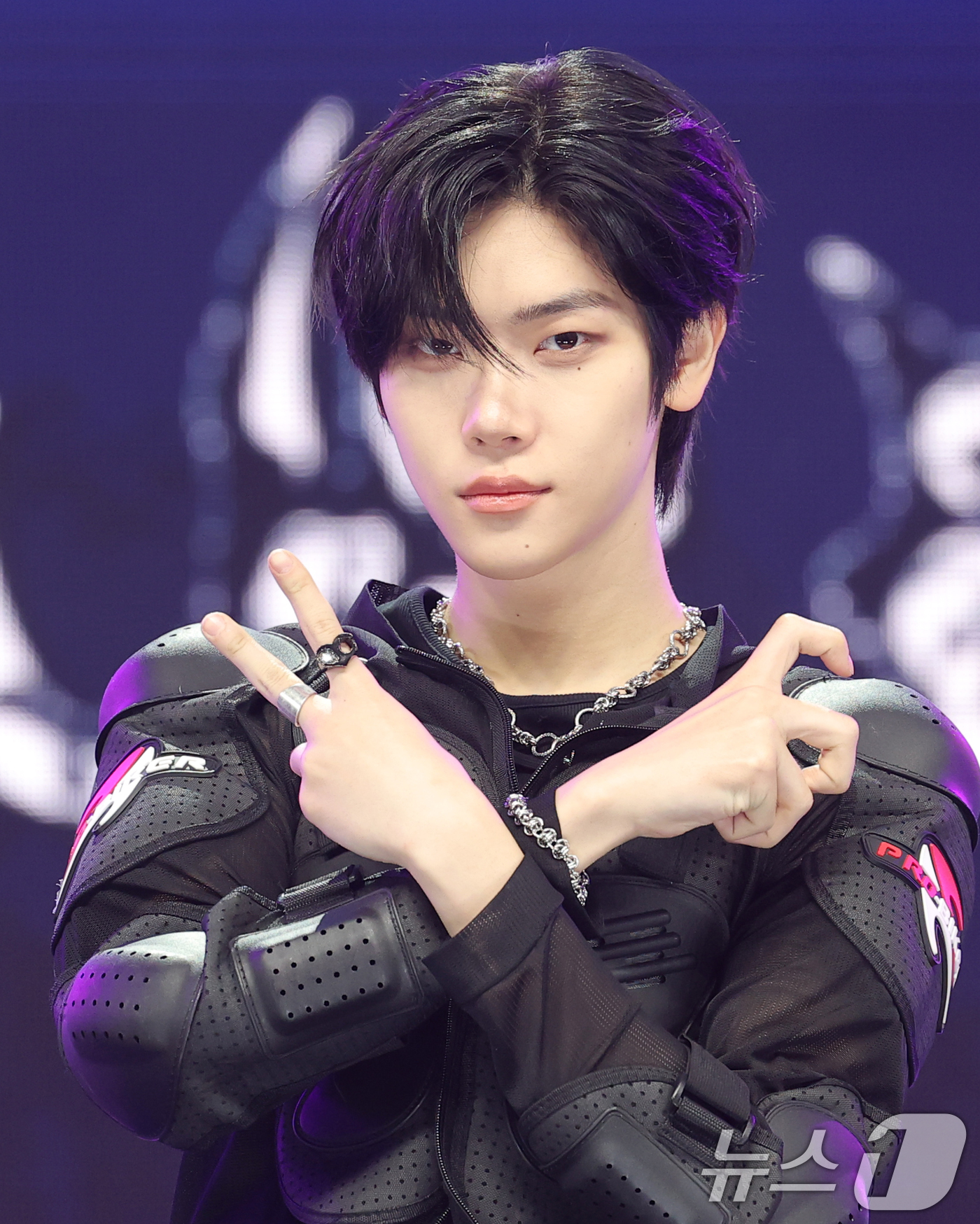 (서울=뉴스1) 권현진 기자 = 그룹 클로즈 유어 아이즈(CLOSE YOUR EYES)의 장여준이 11일 서울 강서구 SBS 공개홀에서 열린 미니 3집 'blackout(블랙아웃) …