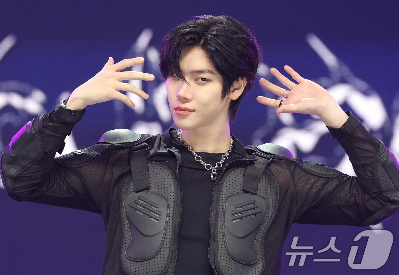 (서울=뉴스1) 권현진 기자 = 그룹 클로즈 유어 아이즈(CLOSE YOUR EYES)의 장여준이 11일 서울 강서구 SBS 공개홀에서 열린 미니 3집 'blackout(블랙아웃) …