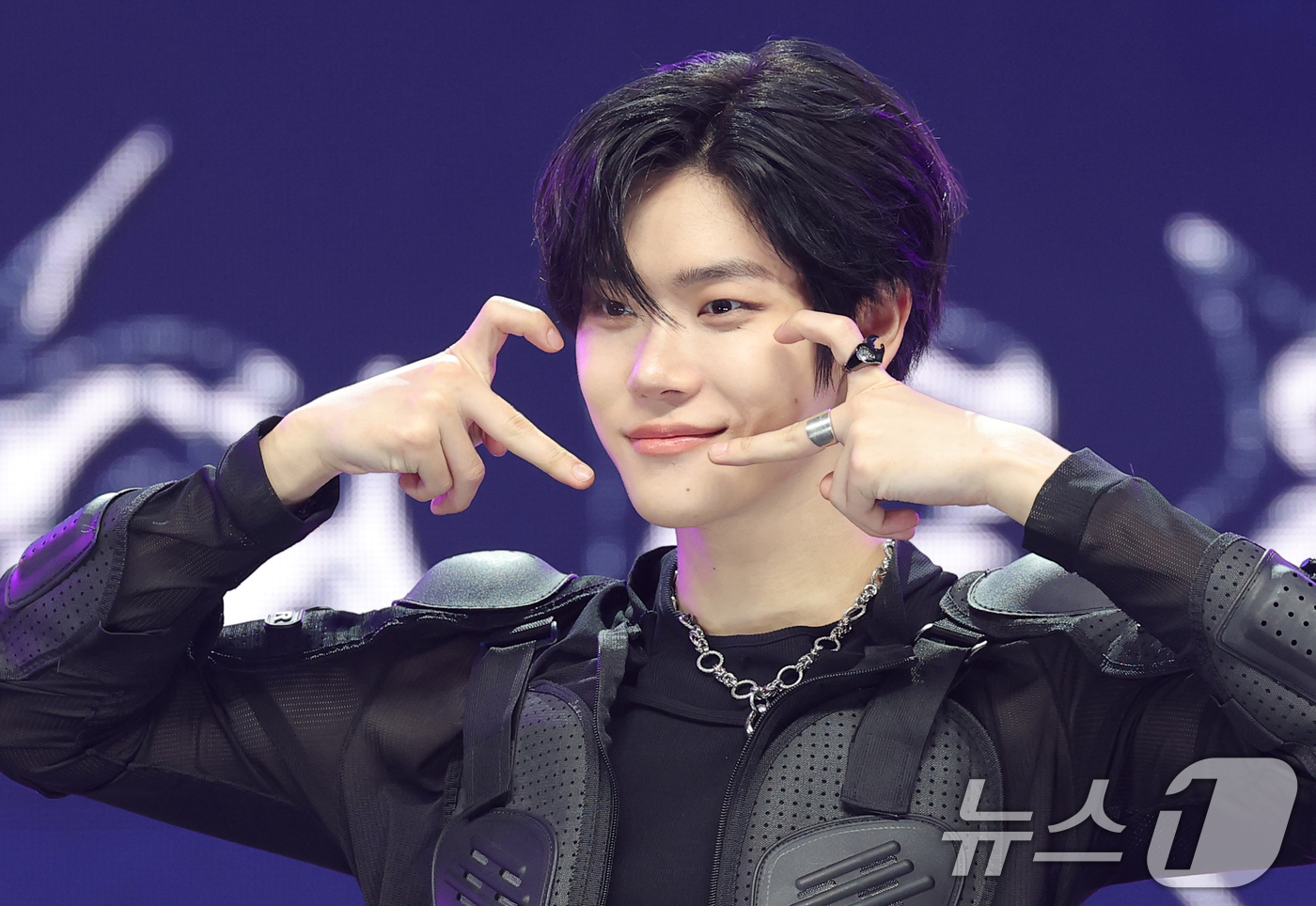 (서울=뉴스1) 권현진 기자 = 그룹 클로즈 유어 아이즈(CLOSE YOUR EYES)의 장여준이 11일 서울 강서구 SBS 공개홀에서 열린 미니 3집 'blackout(블랙아웃) …