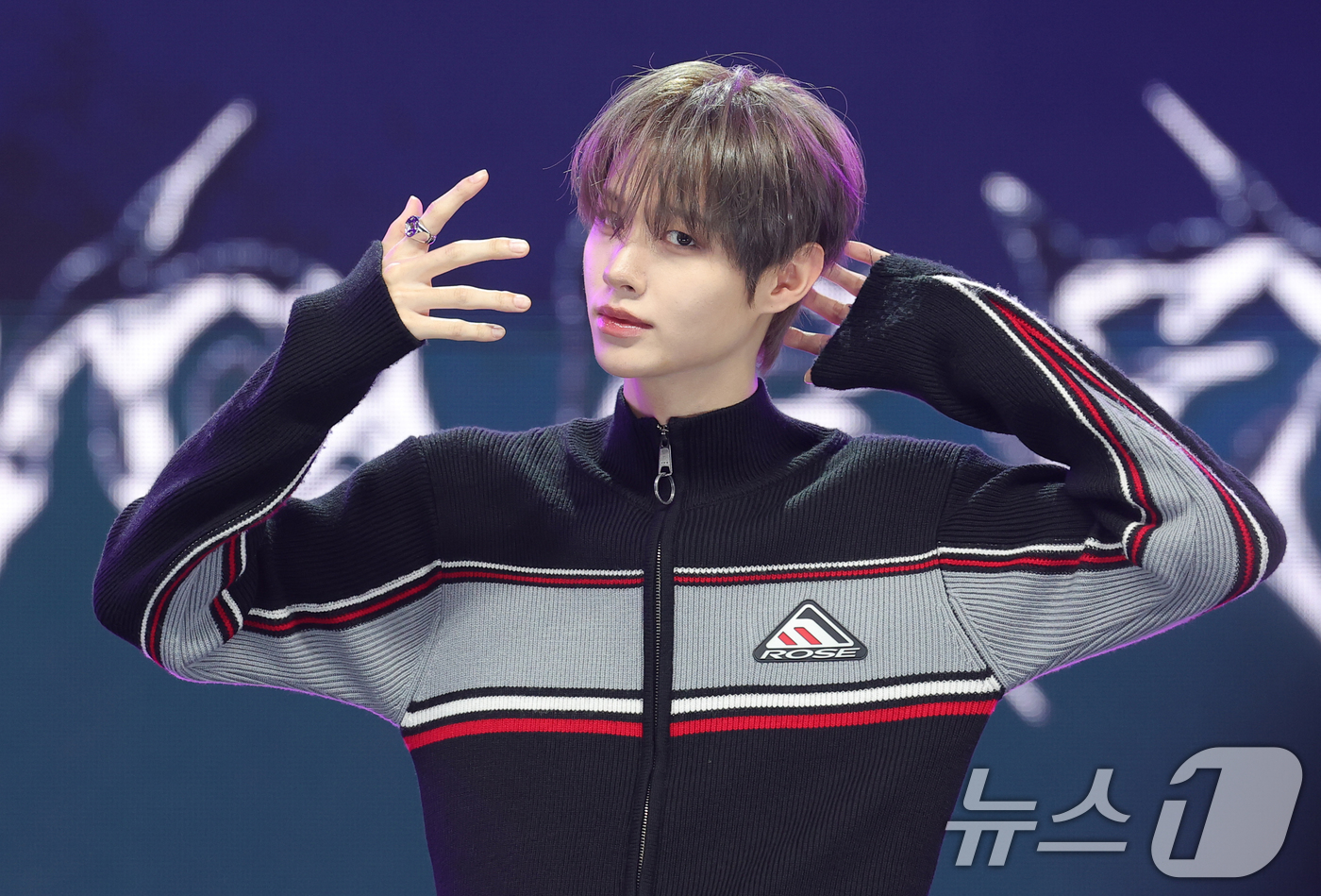 (서울=뉴스1) 권현진 기자 = 그룹 클로즈 유어 아이즈(CLOSE YOUR EYES)의 김성민이 11일 서울 강서구 SBS 공개홀에서 열린 미니 3집 'blackout(블랙아웃) …