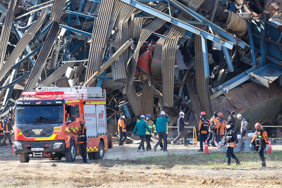[속보] 울산화력 붕괴사고 매몰자 수색·구조 재개