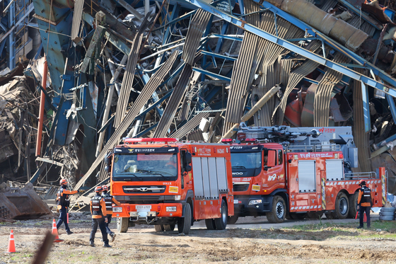 분주히 이동하는 소방차