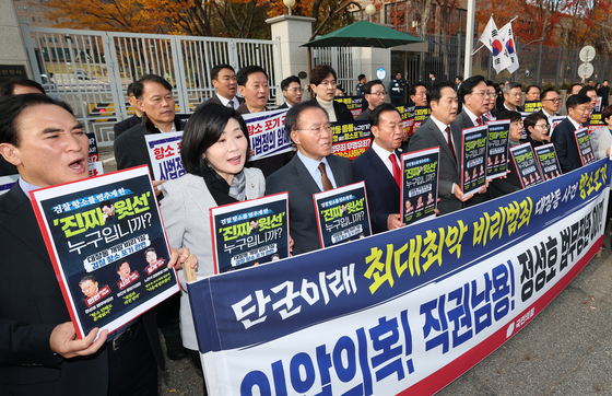 김종인 "국힘, 걸핏하면 탄핵·사퇴…李대통령 '사법리스크' 두들겨 뭔 효과"