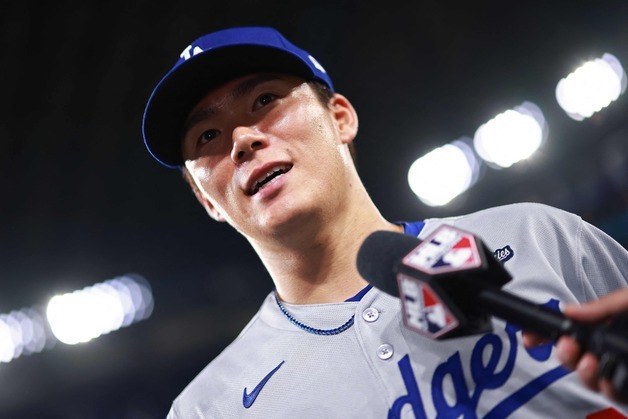 야마모토, 아시아 최초 사이영상 도전…'괴물' 스킨스 넘을까