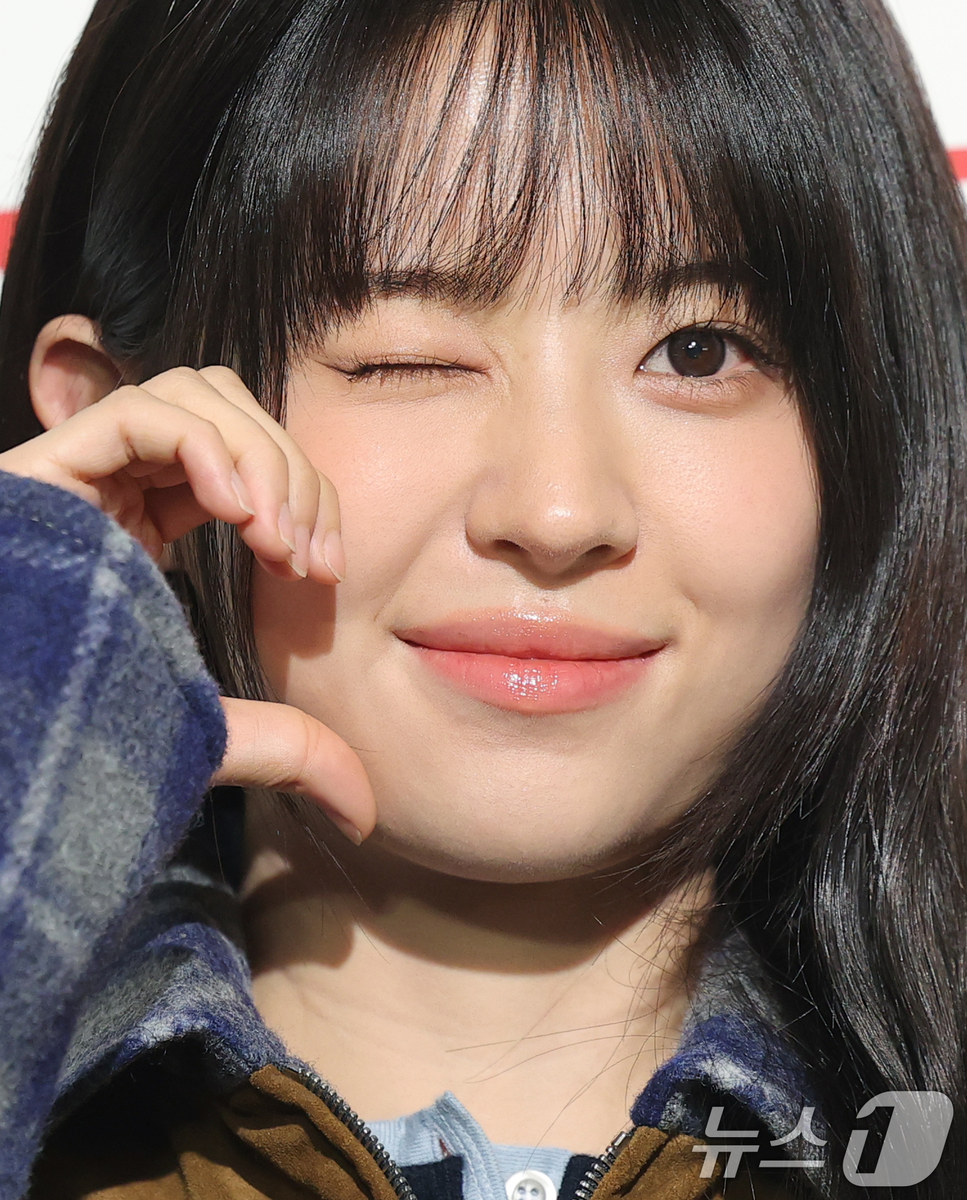 (서울=뉴스1) 권현진 기자 = 배우 전소영이 11일 오후 서울 강남구 미우미우 청담점에서 열린 '미우미우 셀렉트 바이 엘라' 포토콜에 참석해 포즈를 취하고 있다. 2025.11. …