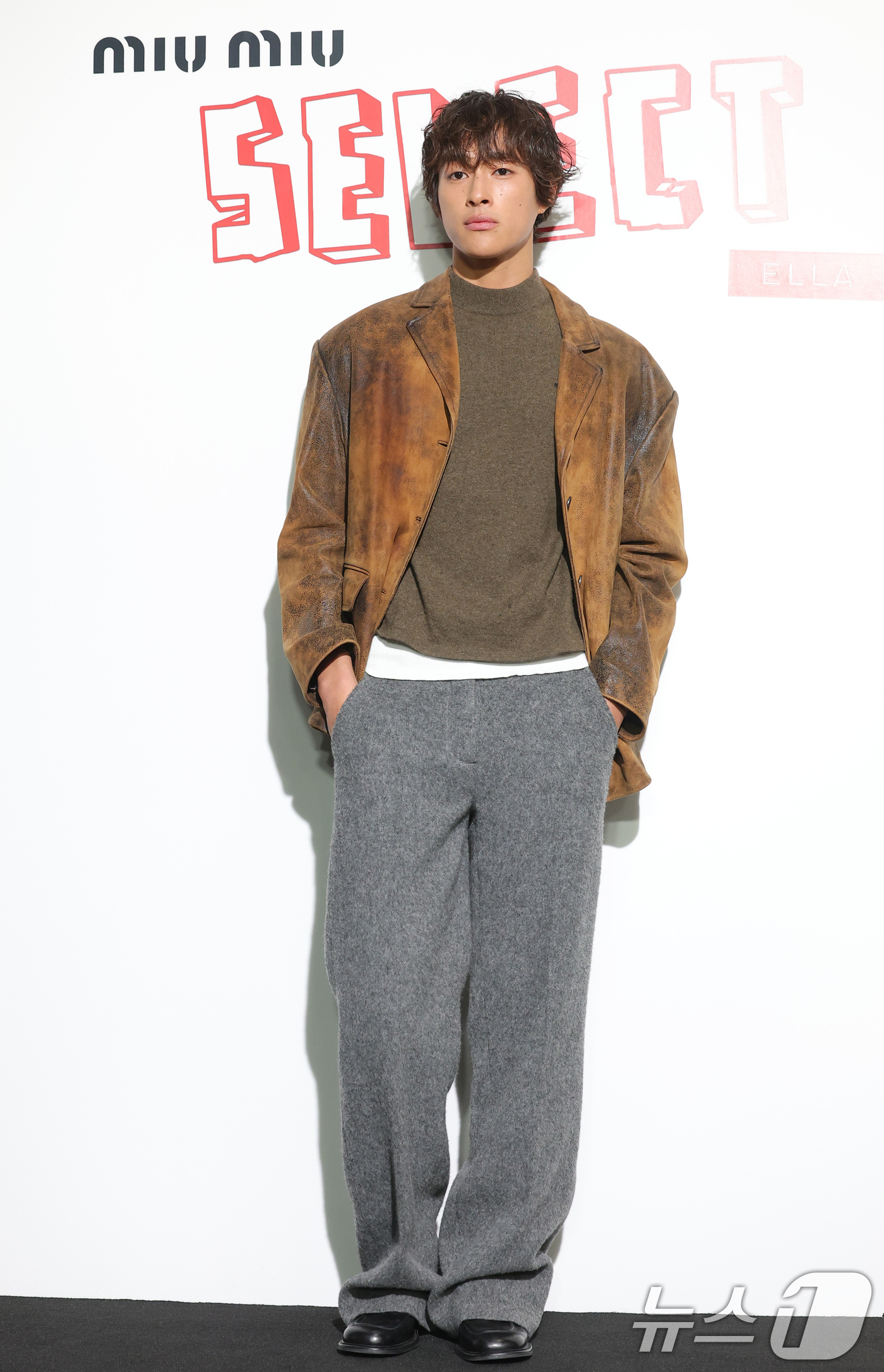 (서울=뉴스1) 권현진 기자 = 모델 홍태준이 11일 오후 서울 강남구 미우미우 청담점에서 열린 '미우미우 셀렉트 바이 엘라' 포토콜에 참석해 포즈를 취하고 있다. 2025.11. …