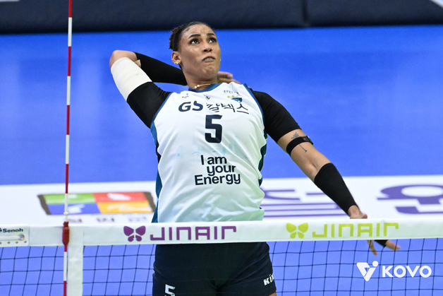 '실바 49점' GS칼텍스, 풀세트 끝 현대건설 제압…2연패 탈출(종합)