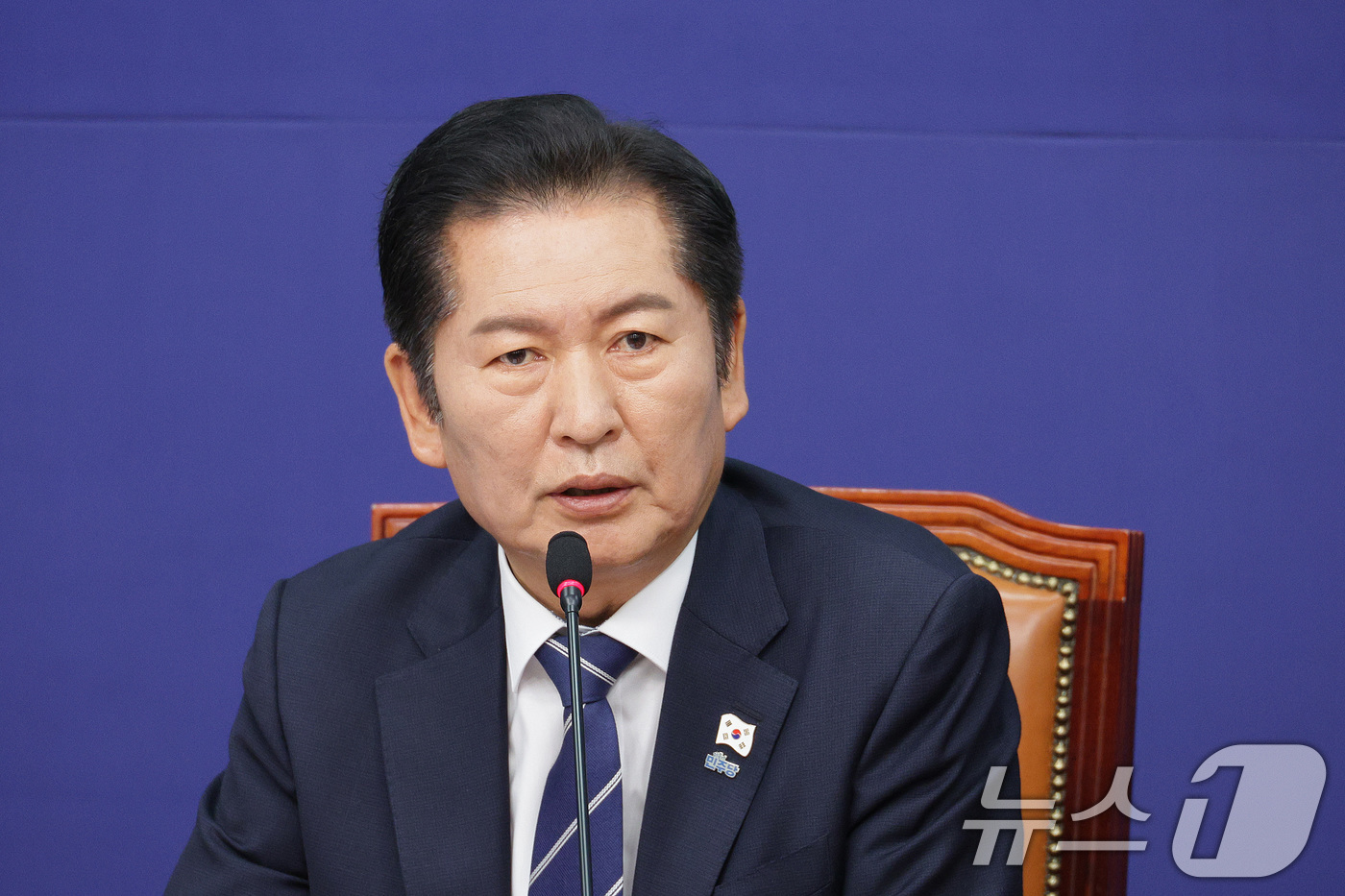 (서울=뉴스1) 신웅수 기자 = 정청래 더불어민주당 대표가 12일 서울 여의도 국회에서 열린 최고위원회의에서 발언하고 있다. 2025.11.12/뉴스1